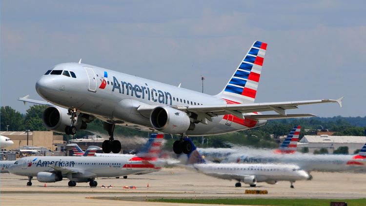 Personal de un vuelo de American Airlines podría haber expuesto a los pasajeros al virus de la Hepatitis A (Estados Unidos) 