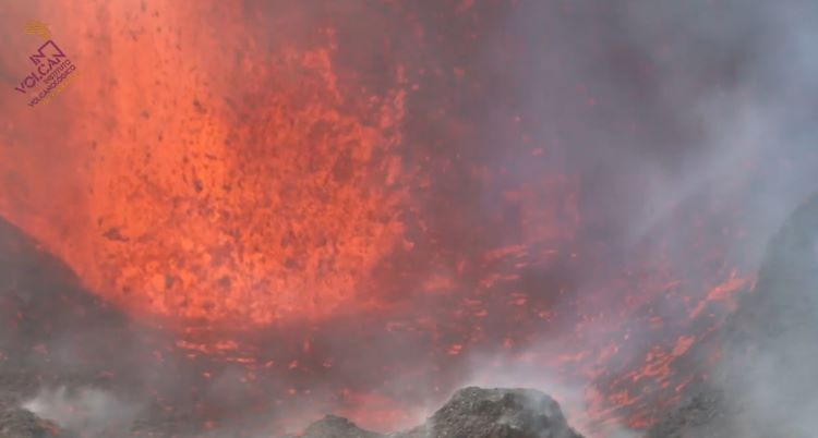 Actualización erupción volcán Cumbre Vieja, en La Palma, al 01/12/2021. Día 74