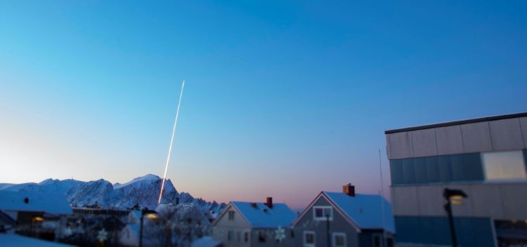 Cohete espacial, CREX-2, lanzado para estudiar una zona misteriosa sobre el Polo Norte 
