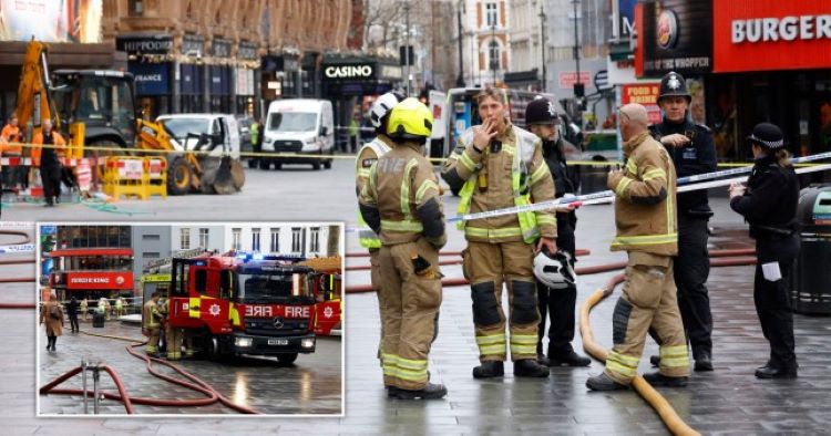 Evacuación de la plaza Leicester, en Londres, por una fuga de gas (Reino Unido)