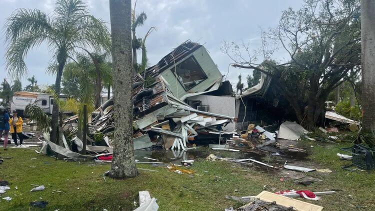 Cuatro tornados causan daños materiales en Florida (Estados Unidos)