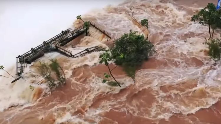 ¡Atención! Las cataratas de Iguazú se están desbordando 